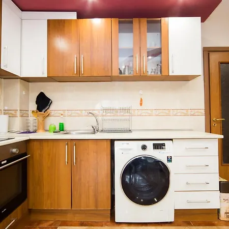 Aleksapart * Μπουργκάς