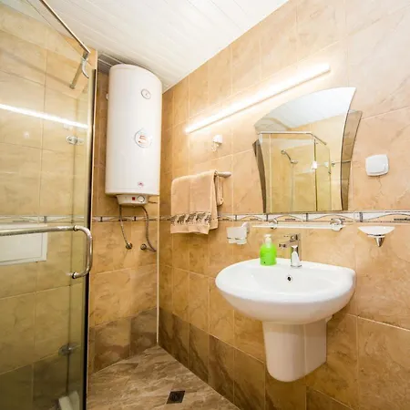 Aleksapart * Μπουργκάς