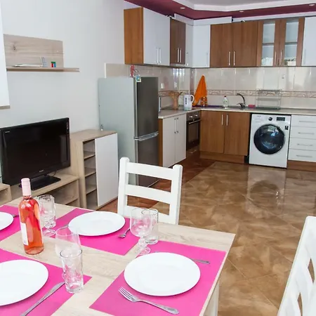 Aleksapart * Μπουργκάς